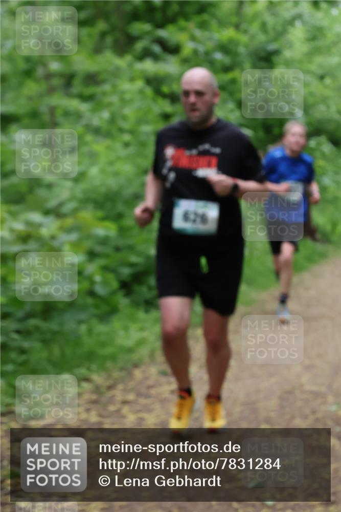 04.05.2025 - 8. Wedeler Halbmarathon Lena Gebhardt http://msf.ph/oto/7831284 04.05.2025 11:17:31 Laufen 626 meine-sportfotos.de