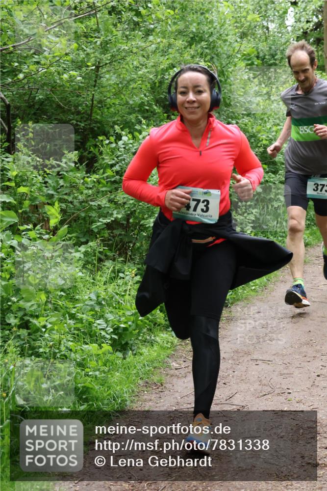 04.05.2025 - 8. Wedeler Halbmarathon Lena Gebhardt http://msf.ph/oto/7831338 04.05.2025 11:17:47 Laufen 473, 373 meine-sportfotos.de