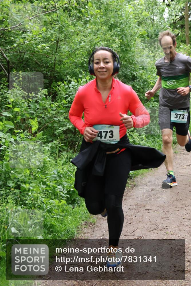 04.05.2025 - 8. Wedeler Halbmarathon Lena Gebhardt http://msf.ph/oto/7831341 04.05.2025 11:17:47 Laufen 473, 373 meine-sportfotos.de