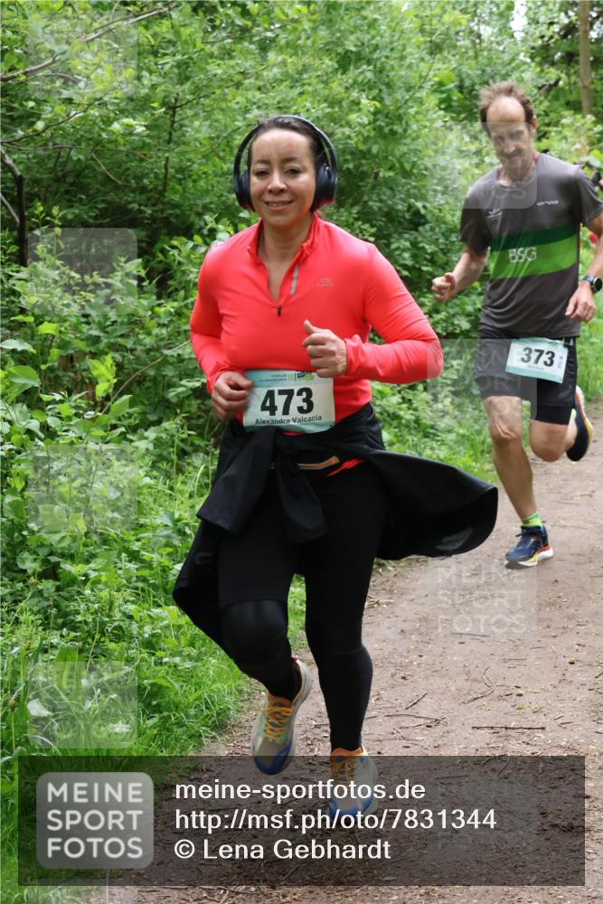 04.05.2025 - 8. Wedeler Halbmarathon Lena Gebhardt http://msf.ph/oto/7831344 04.05.2025 11:17:47 Laufen 473, 373 meine-sportfotos.de