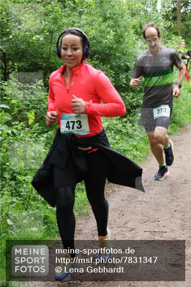 04.05.2025 - 8. Wedeler Halbmarathon Lena Gebhardt http://msf.ph/oto/7831347 04.05.2025 11:17:47 Laufen 473, 373 meine-sportfotos.de