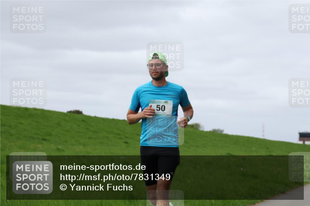 04.05.2025 - 8. Wedeler Halbmarathon Yannick Fuchs http://msf.ph/oto/7831349 04.05.2025 11:40:08 Laufen 50 meine-sportfotos.de