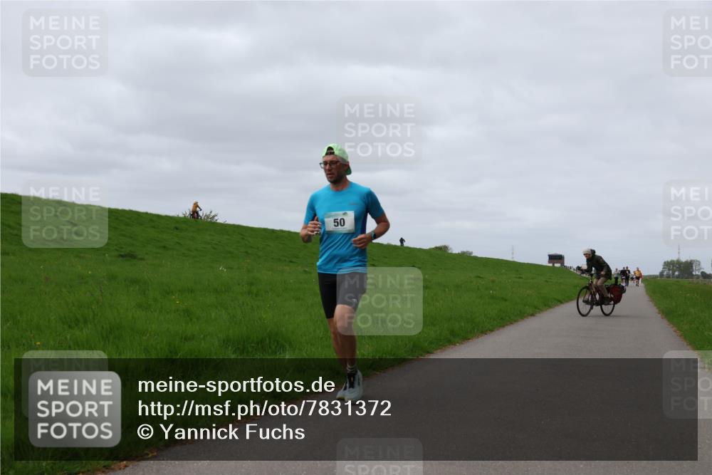 04.05.2025 - 8. Wedeler Halbmarathon Yannick Fuchs http://msf.ph/oto/7831372 04.05.2025 11:40:08 Laufen 50 meine-sportfotos.de