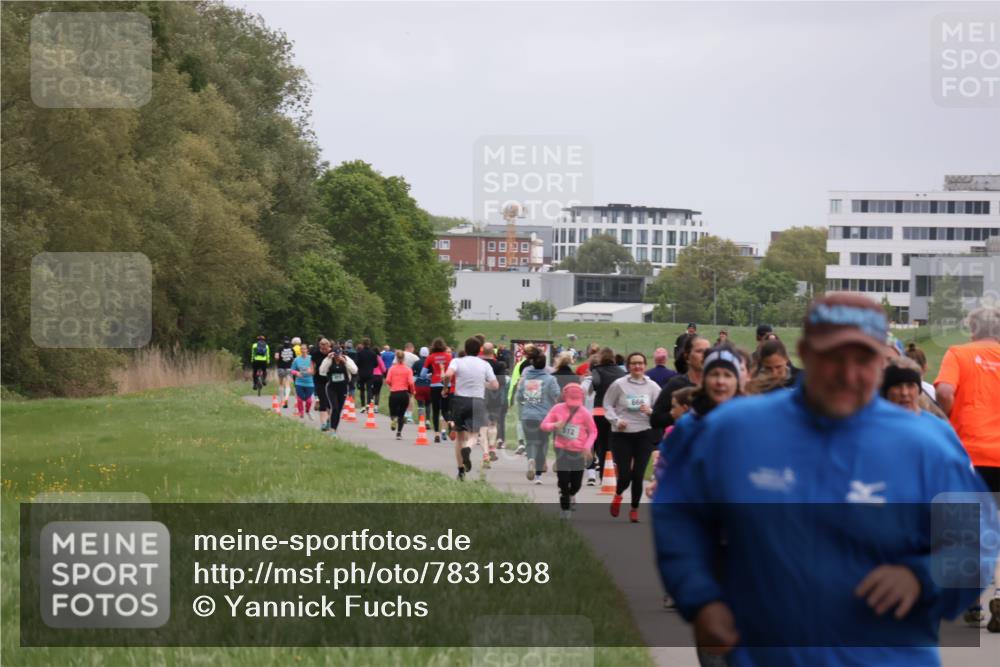 04.05.2025 - 8. Wedeler Halbmarathon Yannick Fuchs http://msf.ph/oto/7831398 04.05.2025 11:20:13 Laufen  meine-sportfotos.de