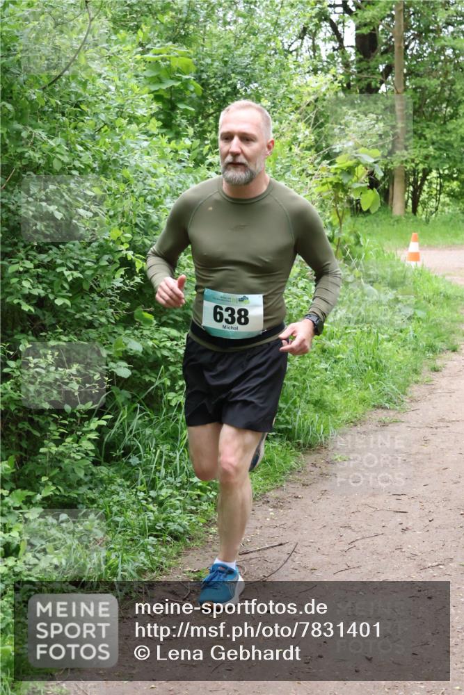 04.05.2025 - 8. Wedeler Halbmarathon Lena Gebhardt http://msf.ph/oto/7831401 04.05.2025 11:17:52 Laufen 638 meine-sportfotos.de