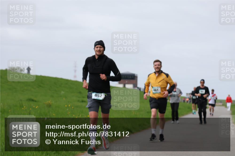 04.05.2025 - 8. Wedeler Halbmarathon Yannick Fuchs http://msf.ph/oto/7831412 04.05.2025 11:40:26 Laufen 852 meine-sportfotos.de