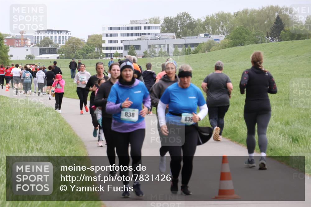 04.05.2025 - 8. Wedeler Halbmarathon Yannick Fuchs http://msf.ph/oto/7831426 04.05.2025 11:20:17 Laufen 5, 512, 999, 838, 839 meine-sportfotos.de