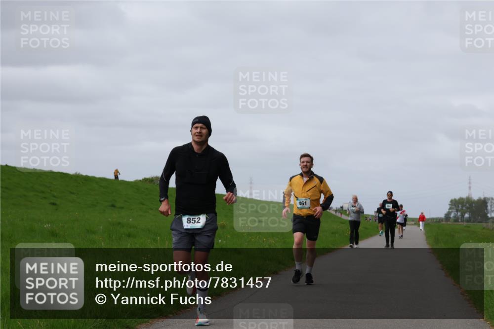 04.05.2025 - 8. Wedeler Halbmarathon Yannick Fuchs http://msf.ph/oto/7831457 04.05.2025 11:40:29 Laufen 852, 461 meine-sportfotos.de