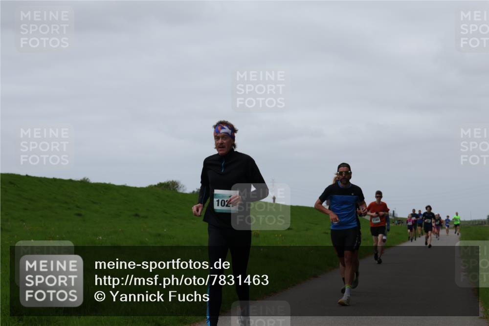 04.05.2025 - 8. Wedeler Halbmarathon Yannick Fuchs http://msf.ph/oto/7831463 04.05.2025 11:20:20 Laufen 10, 1160 meine-sportfotos.de