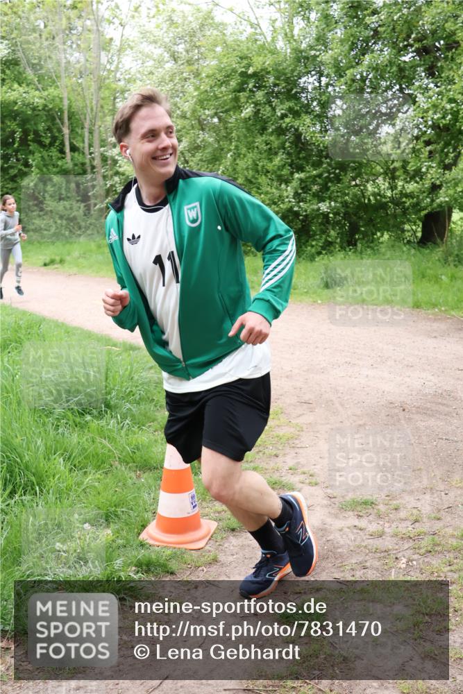 04.05.2025 - 8. Wedeler Halbmarathon Lena Gebhardt http://msf.ph/oto/7831470 04.05.2025 11:18:03 Laufen 11 meine-sportfotos.de