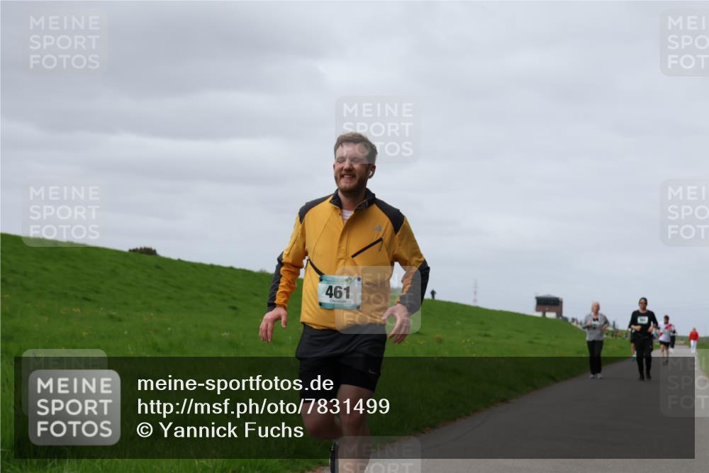 04.05.2025 - 8. Wedeler Halbmarathon Yannick Fuchs http://msf.ph/oto/7831499 04.05.2025 11:40:31 Laufen 461 meine-sportfotos.de