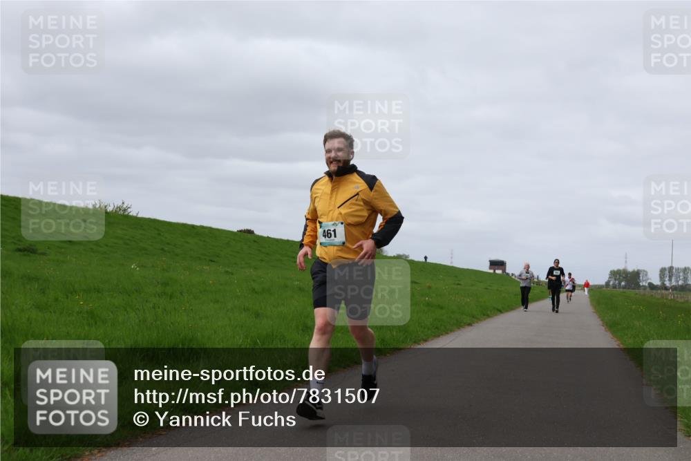 04.05.2025 - 8. Wedeler Halbmarathon Yannick Fuchs http://msf.ph/oto/7831507 04.05.2025 11:40:31 Laufen 461 meine-sportfotos.de