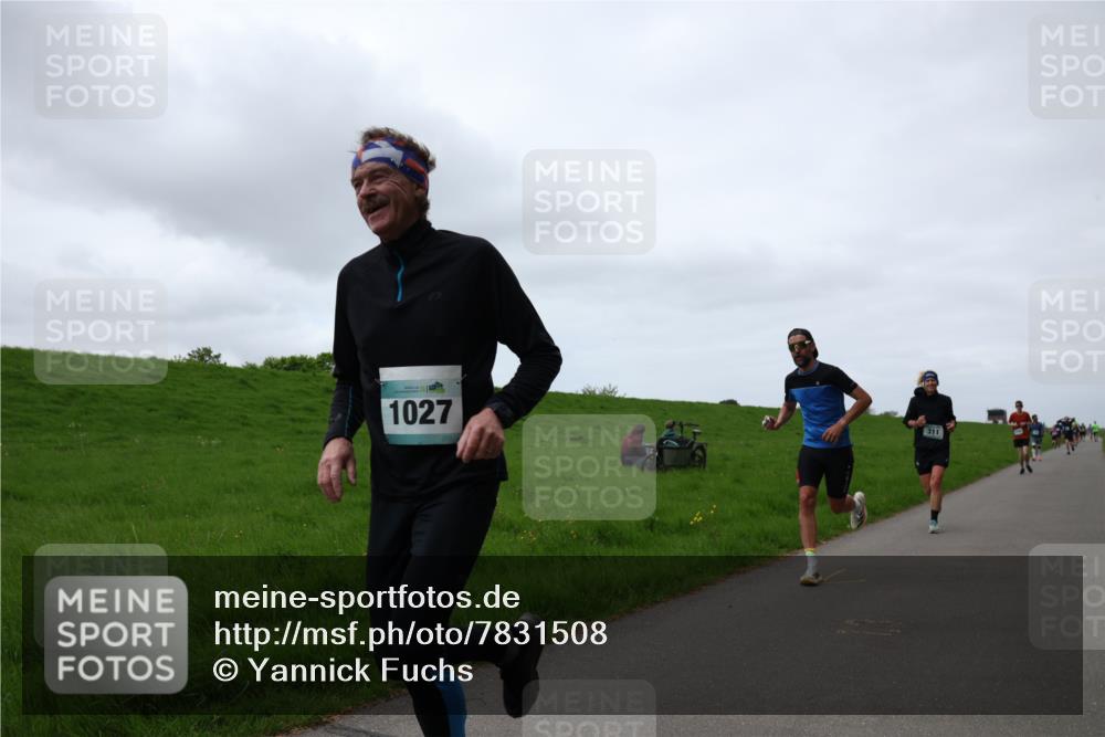 04.05.2025 - 8. Wedeler Halbmarathon Yannick Fuchs http://msf.ph/oto/7831508 04.05.2025 11:20:23 Laufen 1027, 311 meine-sportfotos.de