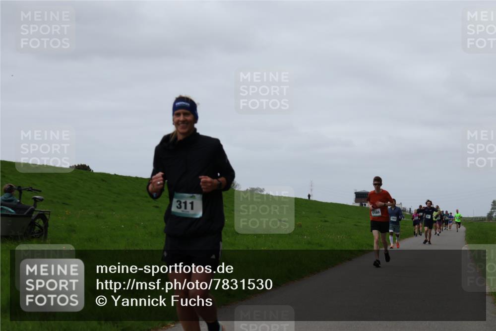 04.05.2025 - 8. Wedeler Halbmarathon Yannick Fuchs http://msf.ph/oto/7831530 04.05.2025 11:20:24 Laufen 311, 1160 meine-sportfotos.de