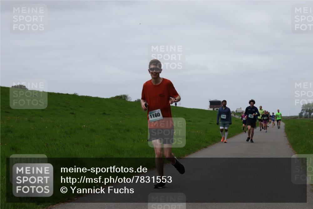 04.05.2025 - 8. Wedeler Halbmarathon Yannick Fuchs http://msf.ph/oto/7831553 04.05.2025 11:20:28 Laufen 148, 1160, 1059 meine-sportfotos.de