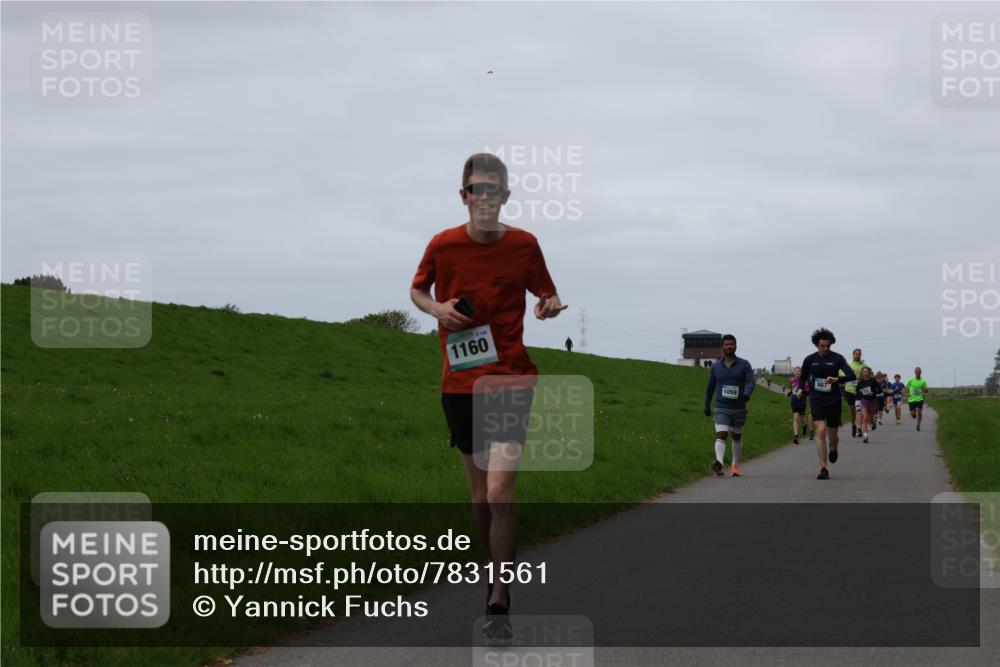 04.05.2025 - 8. Wedeler Halbmarathon Yannick Fuchs http://msf.ph/oto/7831561 04.05.2025 11:20:28 Laufen 145, 1160, 1059, 687 meine-sportfotos.de
