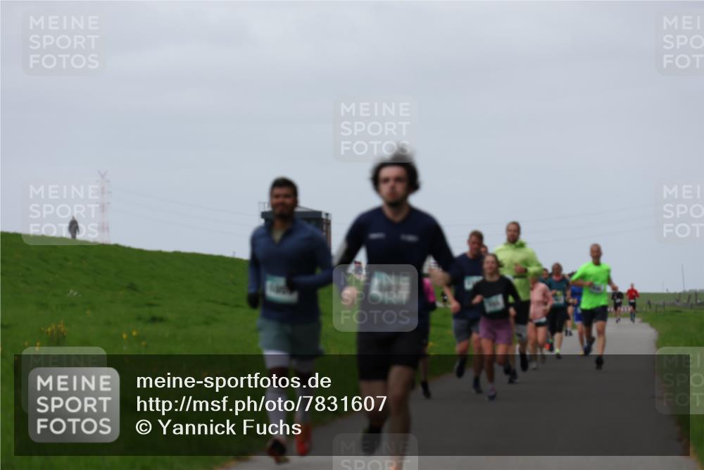 04.05.2025 - 8. Wedeler Halbmarathon Yannick Fuchs http://msf.ph/oto/7831607 04.05.2025 11:20:31 Laufen 647 meine-sportfotos.de