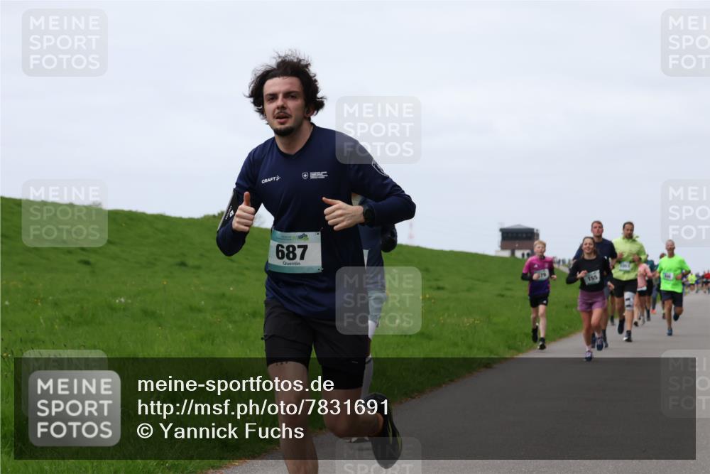 04.05.2025 - 8. Wedeler Halbmarathon Yannick Fuchs http://msf.ph/oto/7831691 04.05.2025 11:20:34 Laufen 687, 155 meine-sportfotos.de