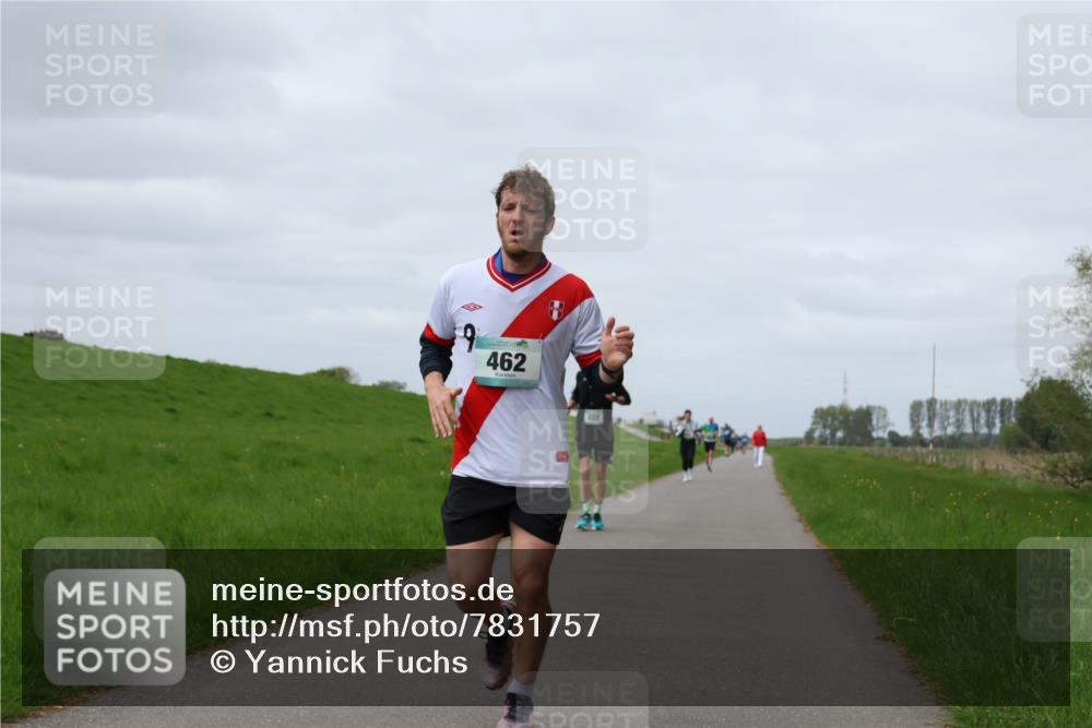 04.05.2025 - 8. Wedeler Halbmarathon Yannick Fuchs http://msf.ph/oto/7831757 04.05.2025 11:40:46 Laufen 462 meine-sportfotos.de