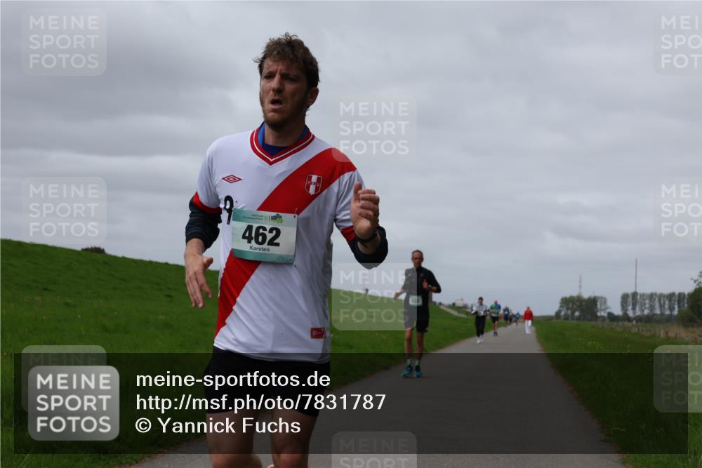 04.05.2025 - 8. Wedeler Halbmarathon Yannick Fuchs http://msf.ph/oto/7831787 04.05.2025 11:40:46 Laufen 462 meine-sportfotos.de