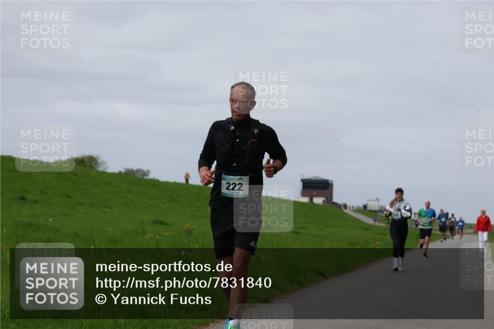 04.05.2025 - 8. Wedeler Halbmarathon Yannick Fuchs http://msf.ph/oto/7831840 04.05.2025 11:40:48 Laufen 222 meine-sportfotos.de