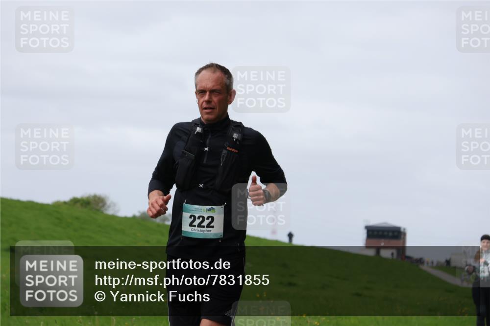 04.05.2025 - 8. Wedeler Halbmarathon Yannick Fuchs http://msf.ph/oto/7831855 04.05.2025 11:40:49 Laufen 222 meine-sportfotos.de