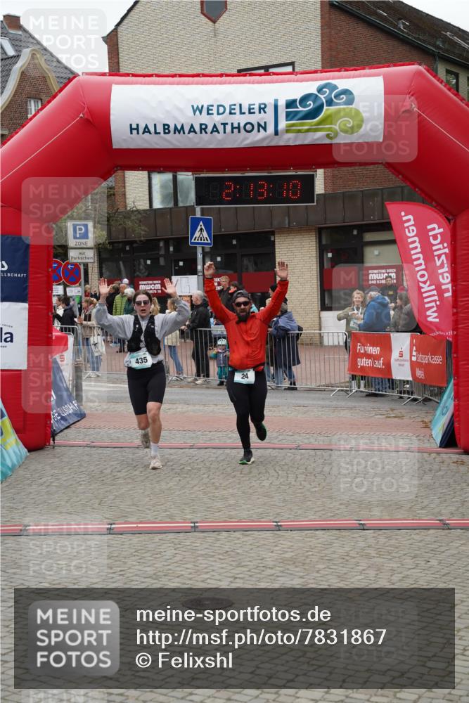 04.05.2025 - 8. Wedeler Halbmarathon Felixshl http://msf.ph/oto/7831867 04.05.2025 12:13:08 Ziel 24, 272, 435 meine-sportfotos.de
