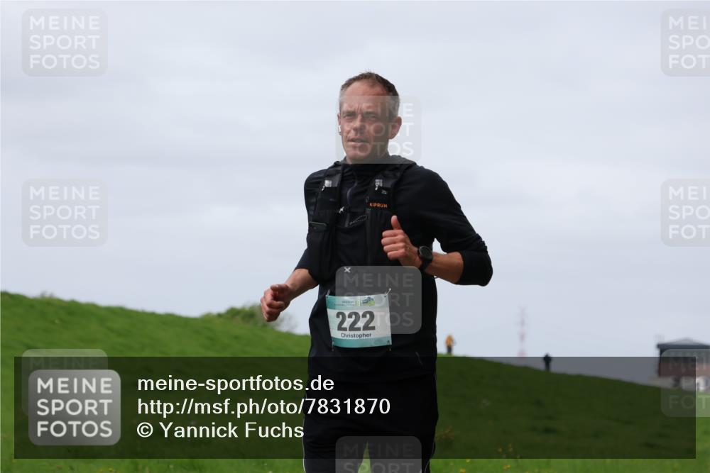 04.05.2025 - 8. Wedeler Halbmarathon Yannick Fuchs http://msf.ph/oto/7831870 04.05.2025 11:40:49 Laufen 25, 222 meine-sportfotos.de