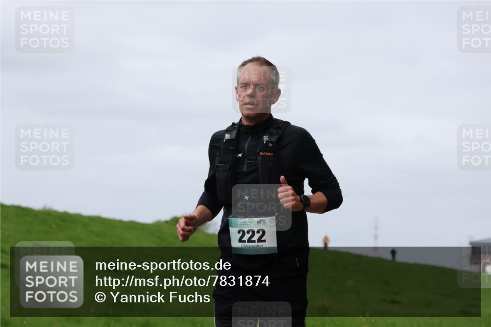 04.05.2025 - 8. Wedeler Halbmarathon Yannick Fuchs http://msf.ph/oto/7831874 04.05.2025 11:40:49 Laufen 222 meine-sportfotos.de