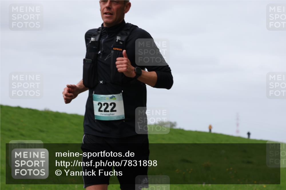 04.05.2025 - 8. Wedeler Halbmarathon Yannick Fuchs http://msf.ph/oto/7831898 04.05.2025 11:40:50 Laufen 222 meine-sportfotos.de