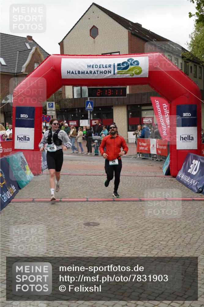 04.05.2025 - 8. Wedeler Halbmarathon Felixshl http://msf.ph/oto/7831903 04.05.2025 12:13:09 Ziel 24, 272, 435 meine-sportfotos.de