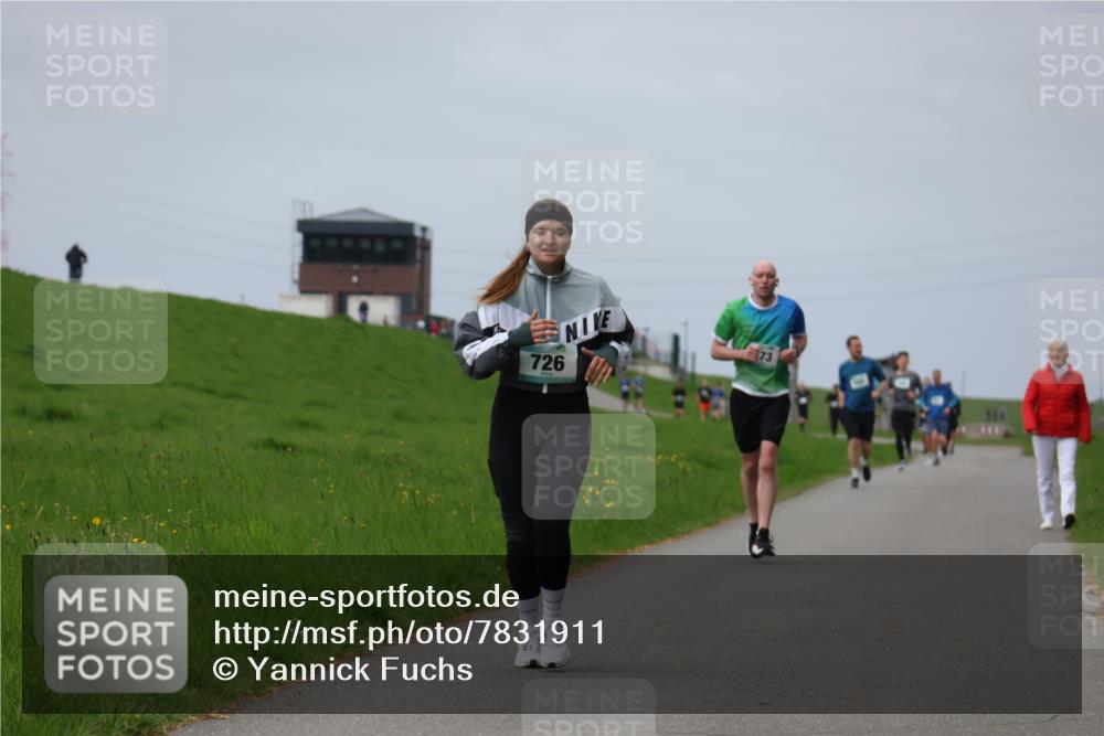04.05.2025 - 8. Wedeler Halbmarathon Yannick Fuchs http://msf.ph/oto/7831911 04.05.2025 11:40:51 Laufen 726 meine-sportfotos.de