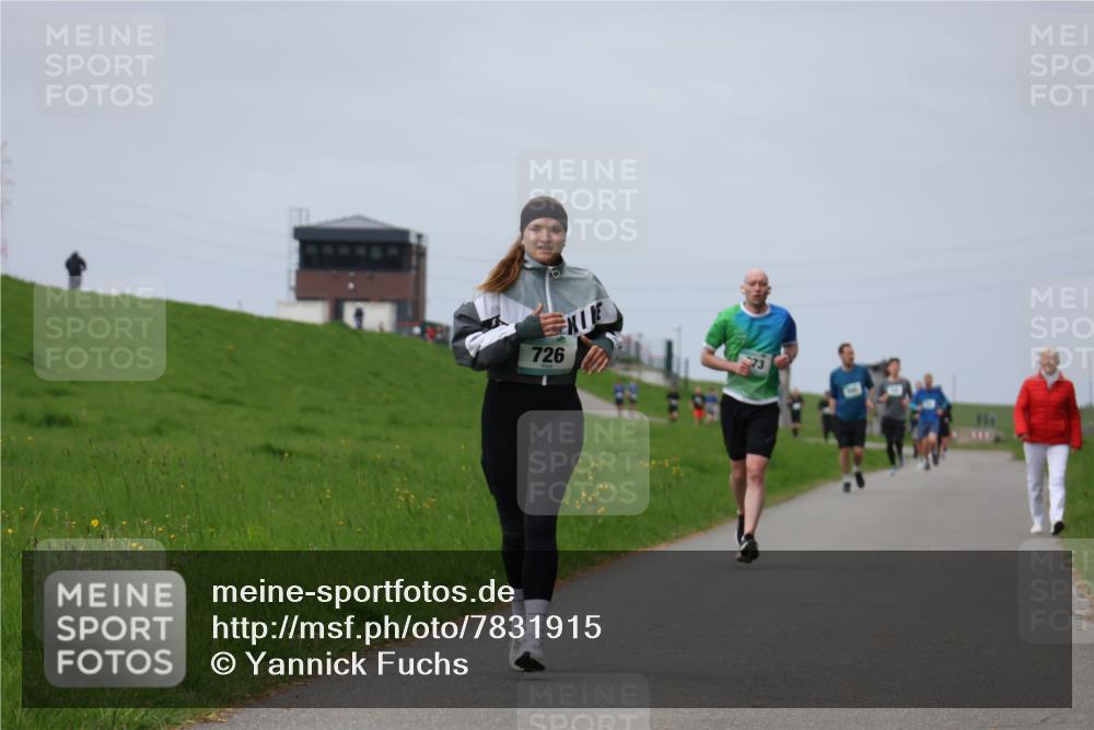 04.05.2025 - 8. Wedeler Halbmarathon Yannick Fuchs http://msf.ph/oto/7831915 04.05.2025 11:40:51 Laufen 726 meine-sportfotos.de