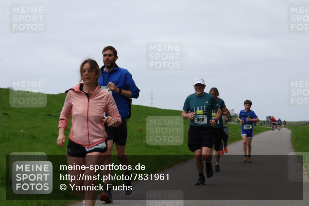 04.05.2025 - 8. Wedeler Halbmarathon Yannick Fuchs http://msf.ph/oto/7831961 04.05.2025 11:20:46 Laufen 2025, 968, 446 meine-sportfotos.de