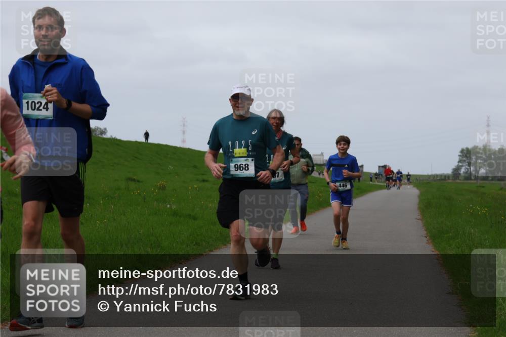 04.05.2025 - 8. Wedeler Halbmarathon Yannick Fuchs http://msf.ph/oto/7831983 04.05.2025 11:20:47 Laufen 1024, 2025, 968, 446 meine-sportfotos.de