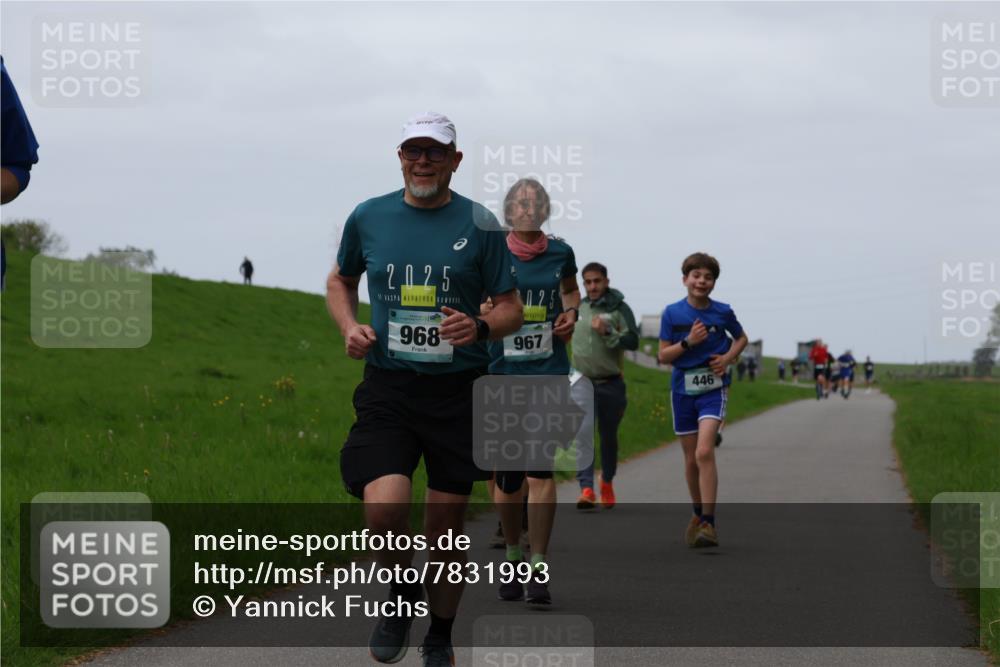 04.05.2025 - 8. Wedeler Halbmarathon Yannick Fuchs http://msf.ph/oto/7831993 04.05.2025 11:20:47 Laufen 2025, 0, 968, 967, 446 meine-sportfotos.de