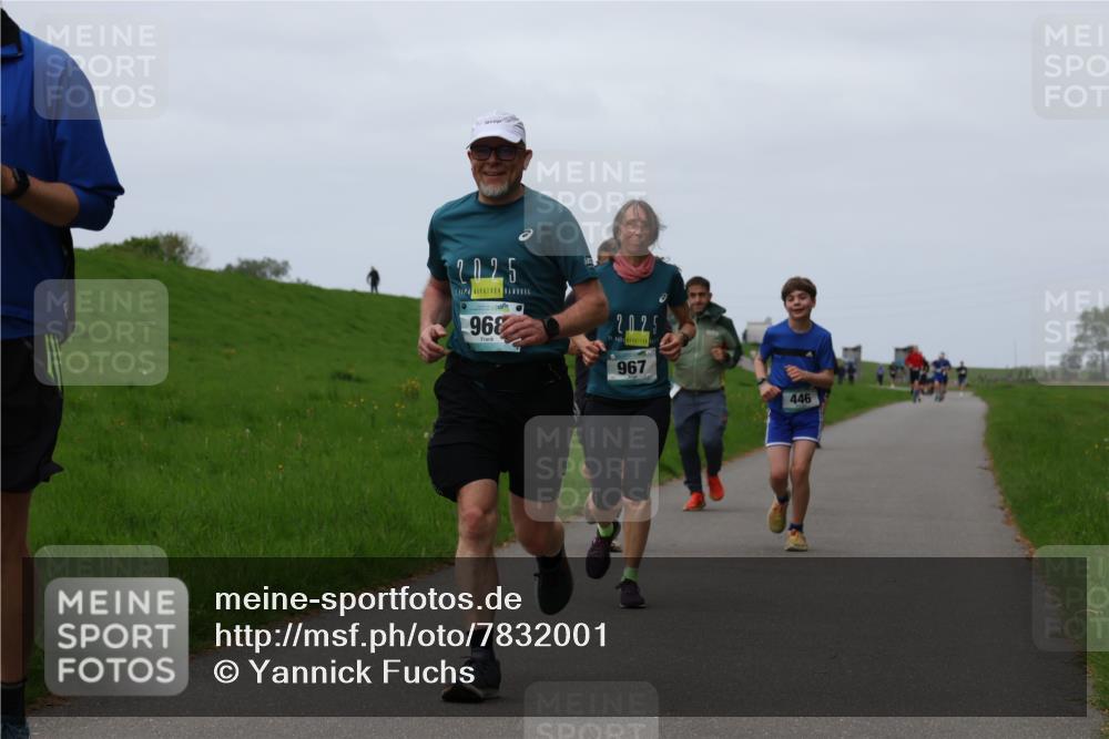 04.05.2025 - 8. Wedeler Halbmarathon Yannick Fuchs http://msf.ph/oto/7832001 04.05.2025 11:20:47 Laufen 2025, 968, 202, 967, 446 meine-sportfotos.de