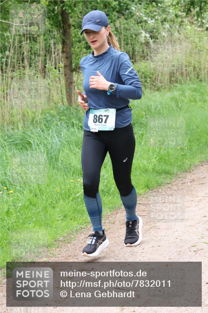 04.05.2025 - 8. Wedeler Halbmarathon Lena Gebhardt http://msf.ph/oto/7832011 04.05.2025 11:19:07 Laufen 56, 867, 151 meine-sportfotos.de