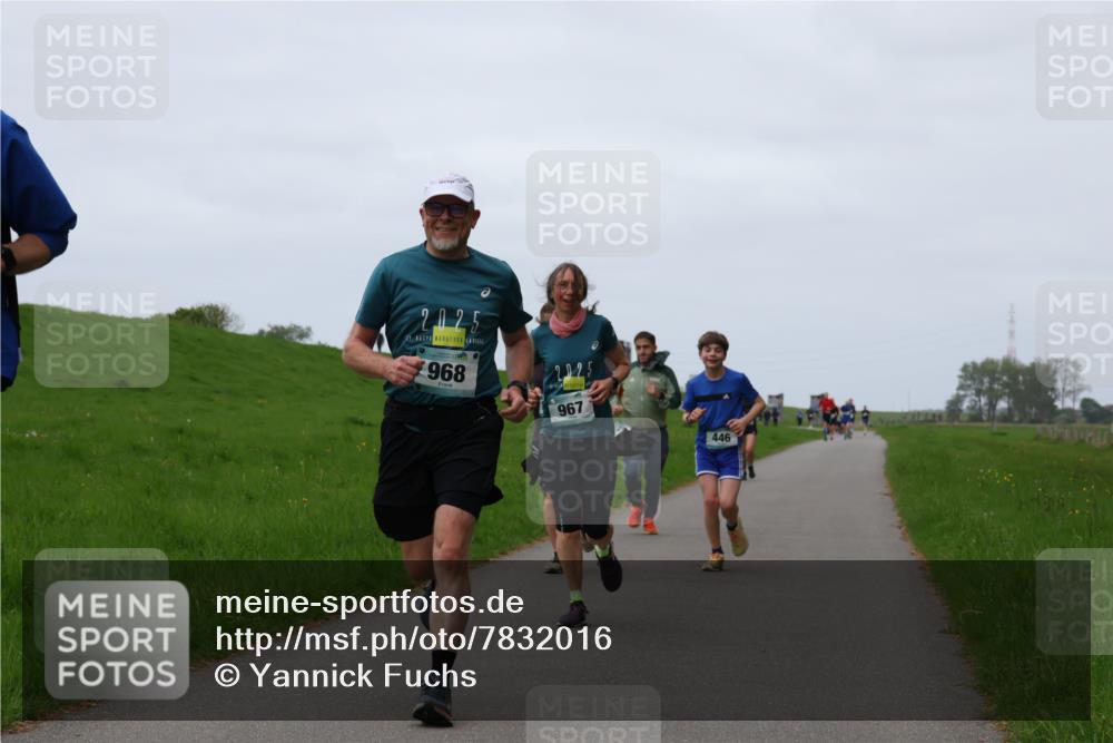 04.05.2025 - 8. Wedeler Halbmarathon Yannick Fuchs http://msf.ph/oto/7832016 04.05.2025 11:20:48 Laufen 2025, 968, 967, 446 meine-sportfotos.de