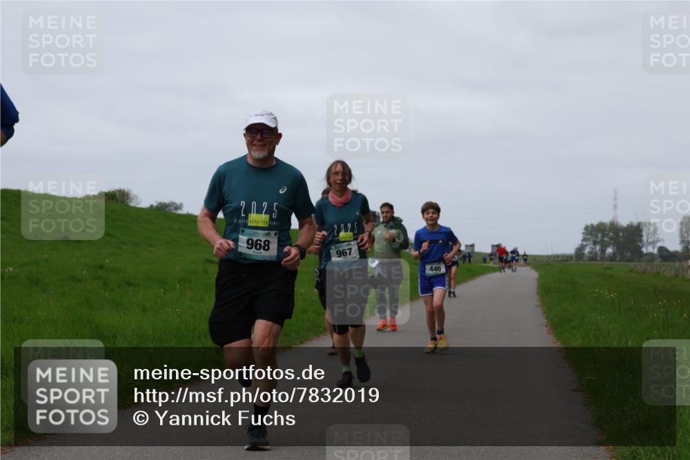 04.05.2025 - 8. Wedeler Halbmarathon Yannick Fuchs http://msf.ph/oto/7832019 04.05.2025 11:20:48 Laufen 2025, 968, 2025, 967, 446 meine-sportfotos.de