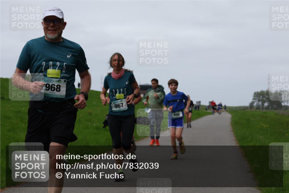 04.05.2025 - 8. Wedeler Halbmarathon Yannick Fuchs http://msf.ph/oto/7832039 04.05.2025 11:20:48 Laufen 2025, 968, 2025, 967, 446 meine-sportfotos.de