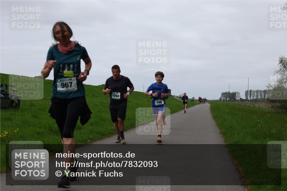 04.05.2025 - 8. Wedeler Halbmarathon Yannick Fuchs http://msf.ph/oto/7832093 04.05.2025 11:20:50 Laufen 2025, 967, 1094, 446 meine-sportfotos.de
