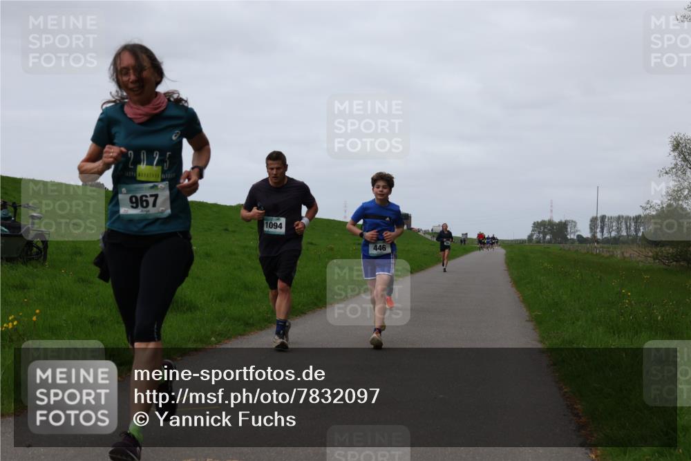 04.05.2025 - 8. Wedeler Halbmarathon Yannick Fuchs http://msf.ph/oto/7832097 04.05.2025 11:20:51 Laufen 967, 1094, 446 meine-sportfotos.de