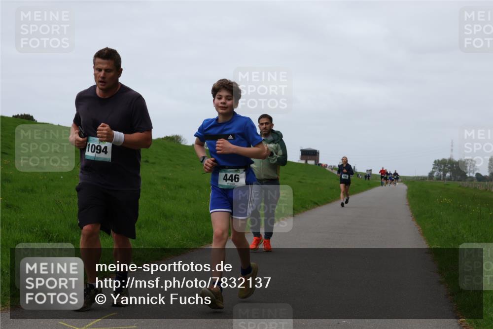 04.05.2025 - 8. Wedeler Halbmarathon Yannick Fuchs http://msf.ph/oto/7832137 04.05.2025 11:20:51 Laufen 1094, 446 meine-sportfotos.de