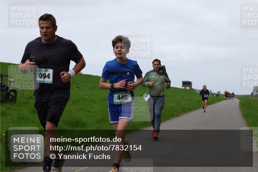 04.05.2025 - 8. Wedeler Halbmarathon Yannick Fuchs http://msf.ph/oto/7832154 04.05.2025 11:20:52 Laufen 1094, 446 meine-sportfotos.de