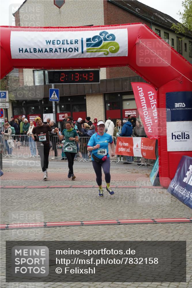 04.05.2025 - 8. Wedeler Halbmarathon Felixshl http://msf.ph/oto/7832158 04.05.2025 12:13:41 Ziel 404, 405, 409 meine-sportfotos.de