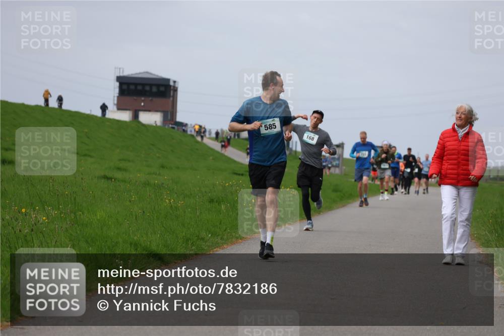 04.05.2025 - 8. Wedeler Halbmarathon Yannick Fuchs http://msf.ph/oto/7832186 04.05.2025 11:41:08 Laufen 585, 168 meine-sportfotos.de