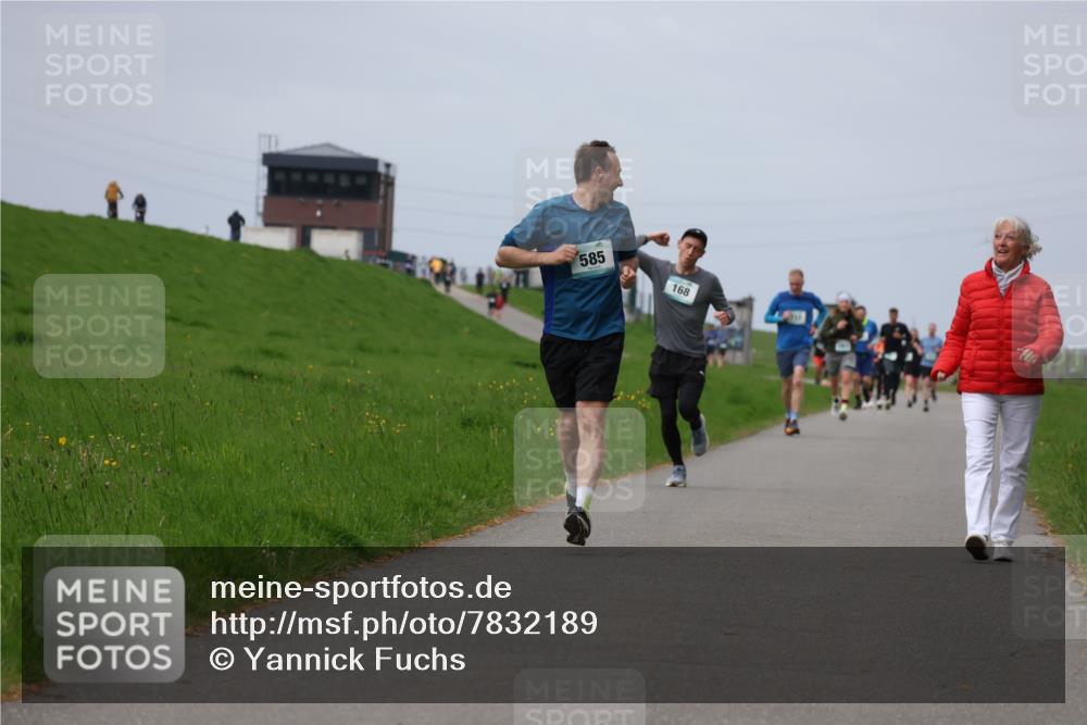 04.05.2025 - 8. Wedeler Halbmarathon Yannick Fuchs http://msf.ph/oto/7832189 04.05.2025 11:41:08 Laufen 585, 168 meine-sportfotos.de