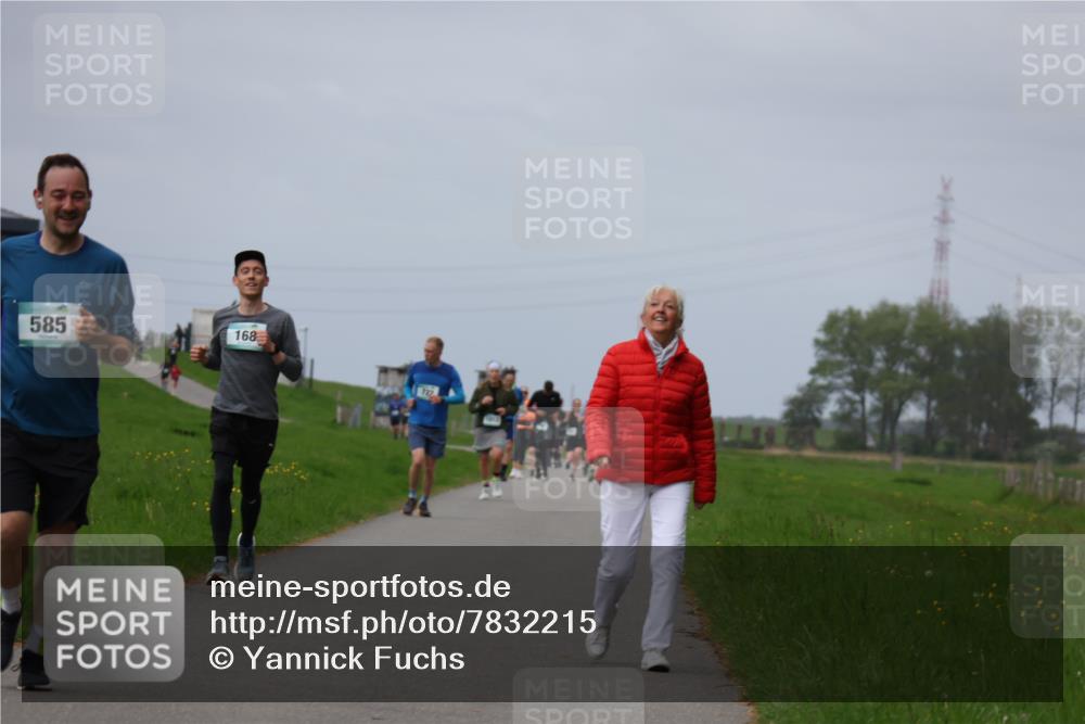 04.05.2025 - 8. Wedeler Halbmarathon Yannick Fuchs http://msf.ph/oto/7832215 04.05.2025 11:41:11 Laufen 585, 168 meine-sportfotos.de