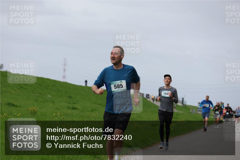 04.05.2025 - 8. Wedeler Halbmarathon Yannick Fuchs http://msf.ph/oto/7832240 04.05.2025 11:41:13 Laufen 585, 168 meine-sportfotos.de